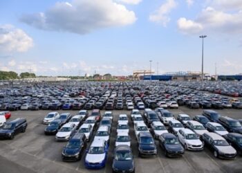 На китайському вторинному ринку з’явилися автомобілі “з нульовим пробігом”