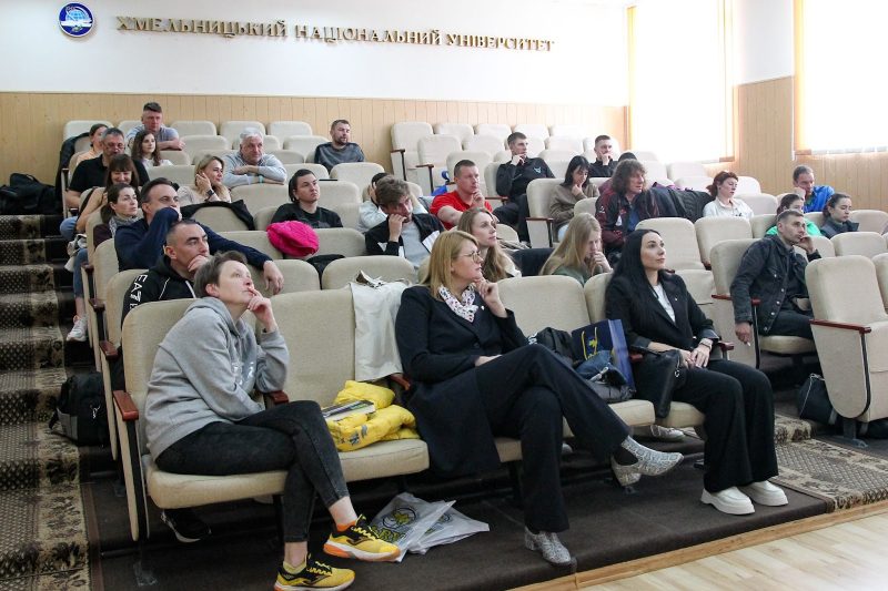 Федерація волейболу провела семінар для тренерів