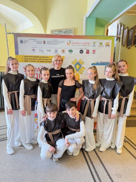 Конотопські вокалісти виступили на Міжнародному фестивалі-конкурсі «UA united- 2025»