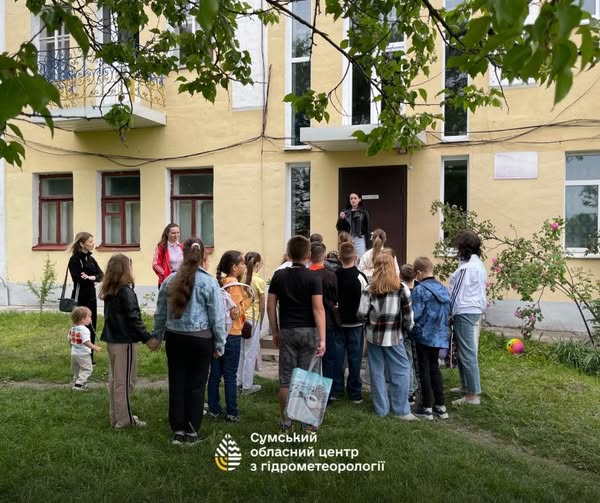 Конотопську гідрометеостанцію відвідали школярі