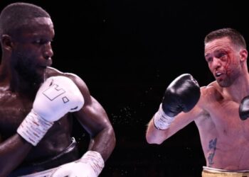 Ліам Сміт: “Якщо Джош Тейлор не може перемогти навіть Ессумана, у нього немає майбутнього”