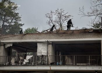 На Конотопщині рятувальники ліквідовували наслідки атаки “шахедів”