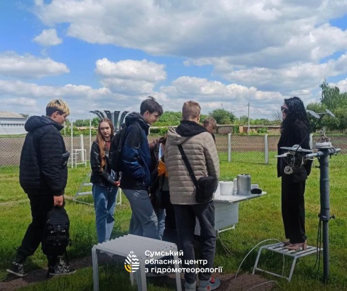 На конотопську метеостанцію завітали студенти коледжу
