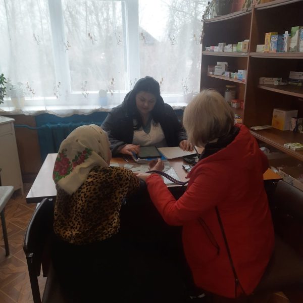 На Кролевеччині продовжують працювати виїзні мобільні бригади лікарів