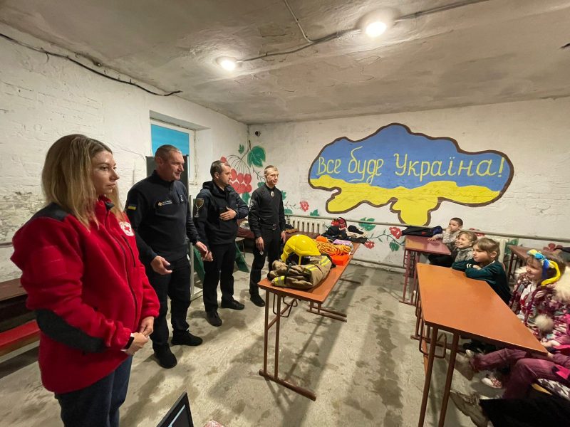 На Роменщині поліцейські, рятувальники та медики навчали школярів правилам безпеки + ФОТО