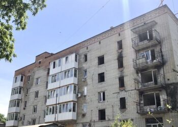 На Сумщині продовжують відбудовувати багатоповерхівки