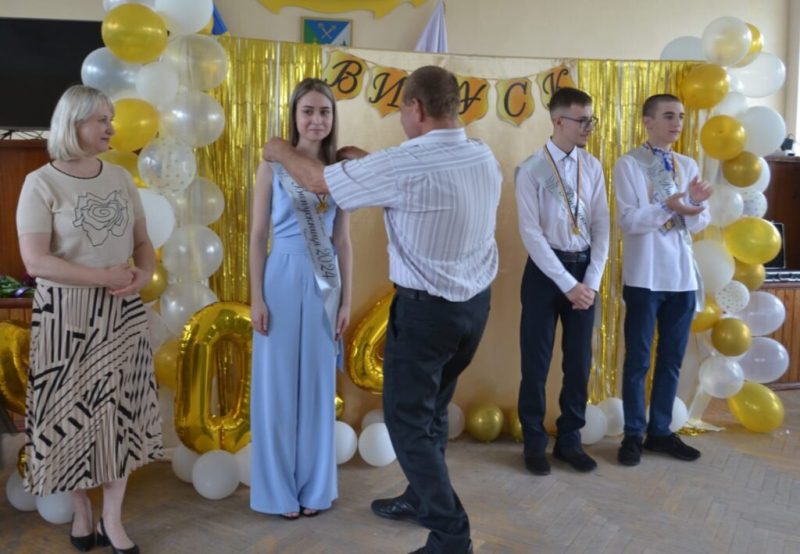 Очільниця Шосткинського району привітала  випускників Середино-Будської громади