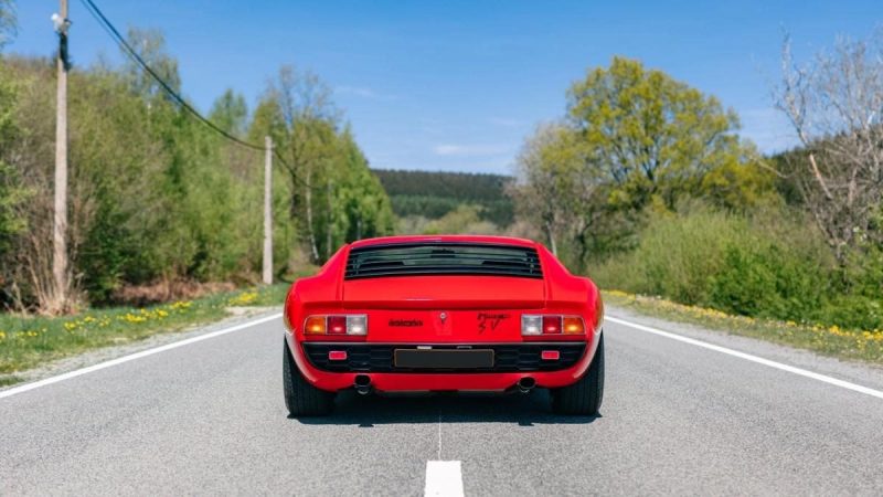 Один із найдорожчих вживаних автомобілів у світі продадуть на аукціоні: яка його ціна (фото)