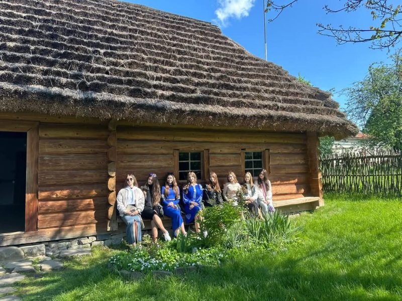 Охтирські танцюристи відпочивали у Бориславі
