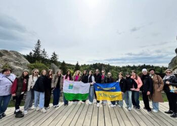 Охтирські танцюристи відпочивали у Бориславі