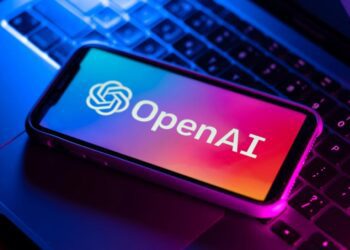 OpenAI купила стартап колишнього головного дизайнера Apple