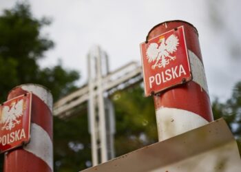 Поляки почали протест на кордоні з Україною: в ДПСУ пояснили, як пропускають транспорт