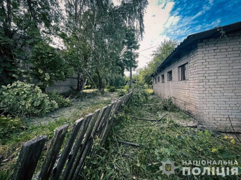 Протягом минулої доби на Сумщині росіяни пошкодили дитсадок, газопровід та критичну інфраструктуру у Шосткинському районі