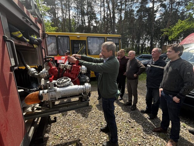 Рятувальники Бочечківської громади отримали ще один сучасний пожежний автомобіль