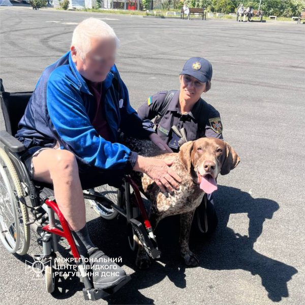 Роменські кінологи разом зі своїми собаками навідалися до одного з реабілітаційних центрів у Дніпрі