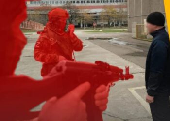 Російські окупанти незаконно позбавили волі 13 працівників ЗАЕС