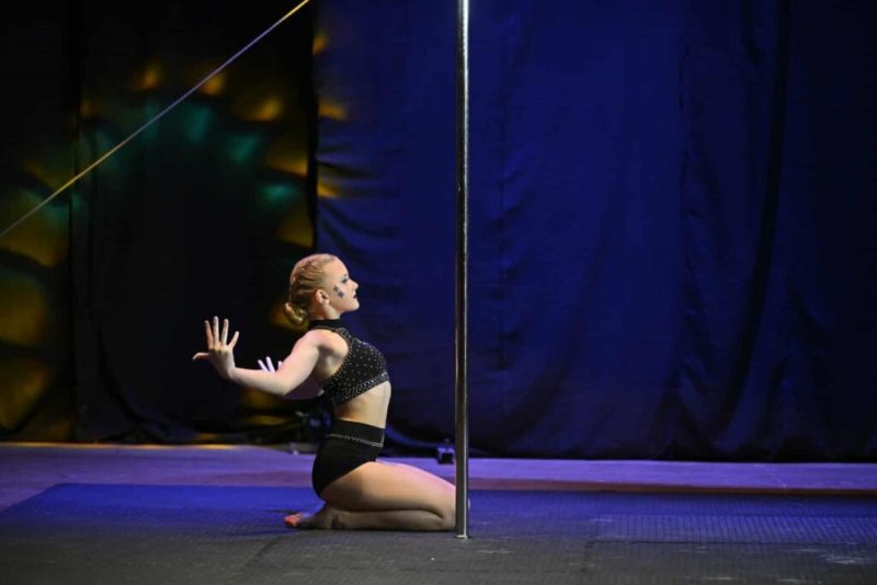 Шестикласниця конотопського ліцею &laquo;Лідер&raquo; &ndash; бронзова призерка Всеукраїнських змагань з пілонного спорту