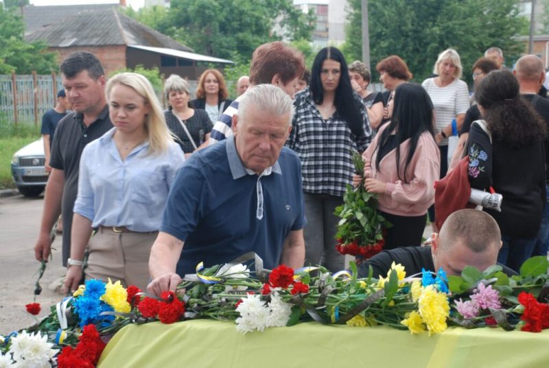 Сьогодні Шостка знов проводжала загиблого Героя в останній путь