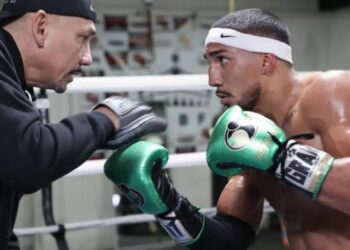 Теофімо Лопес проїхався по Еннісу через відмову від бою: “Ви придурки”