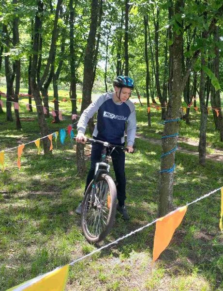 У Конотопі відбулись змагання з техніки велосипедного туризму до «Дня Героїв України»