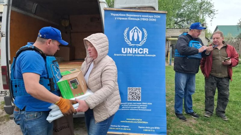 У Шостці пошкоджено 8 багатоквартирних будинків. Волонтери надали людям допомогу для екстреного ремонту житла