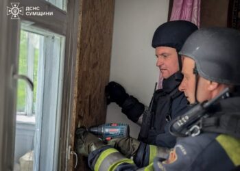 У Шосткинській громаді після вчорашньої ворожої атаки тривають відновлювальні роботи