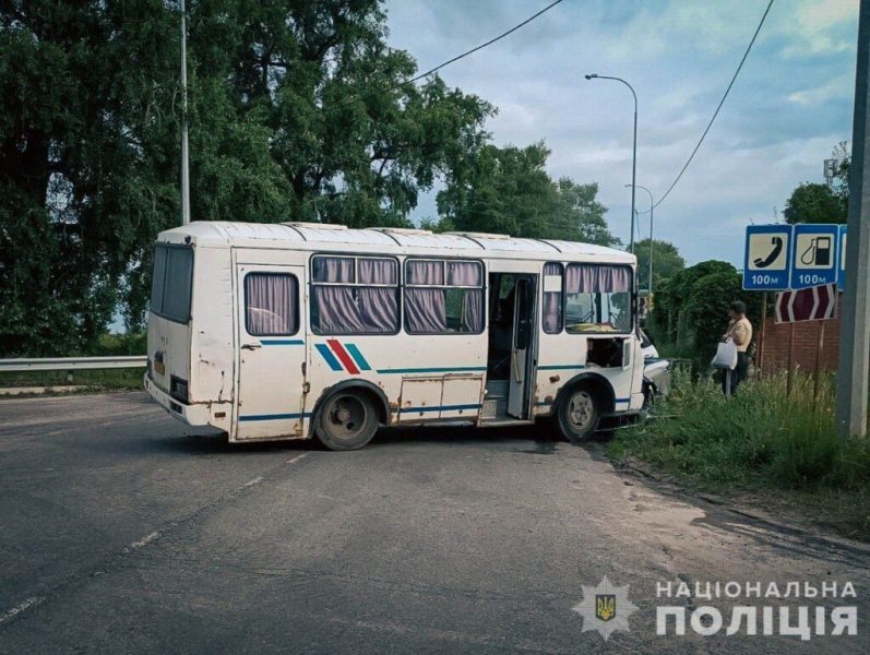 У Шосткинському районі, поблизу Глухова, сталась ДТП, є постраждалі