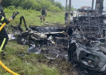 У Сумах через атаку БпЛА загинув водій транспорту АТ “Сумиобленерго”, пошкоджено лісовоз ДП “Ліси України”