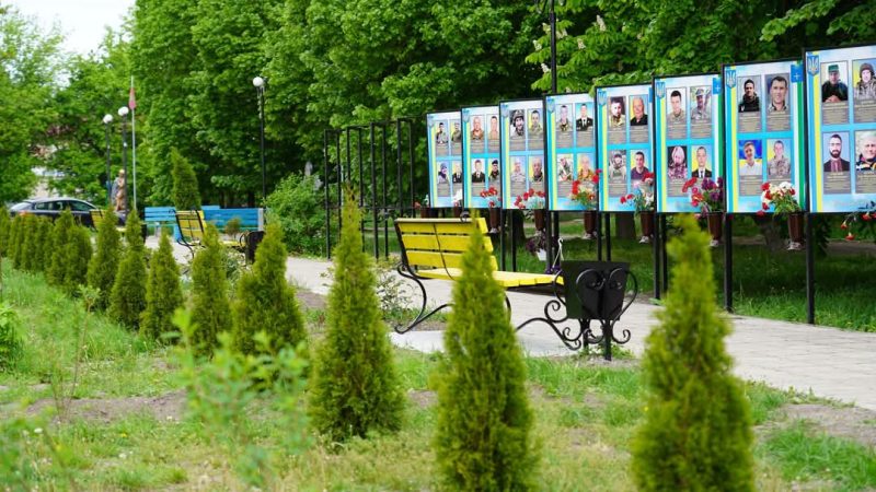 В Охтирці висадили дерева в пам’ять про загиблих захисників