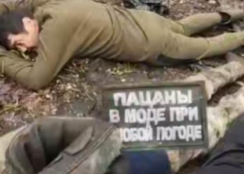 ”Вам … якщо не вилізете!”: ССО показали, як полонили групу росіян у тилу ворога
