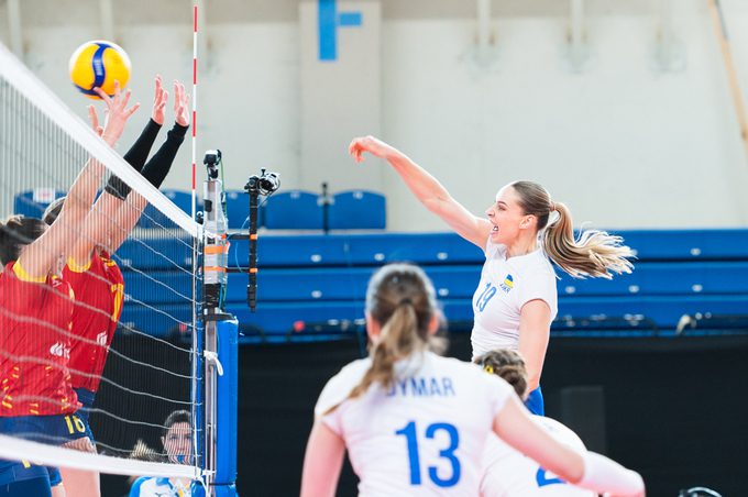 Вдалий старт. Жіноча збірна України розібралася з Іспанією