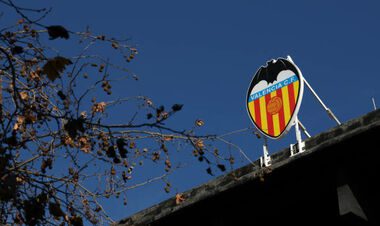 ВІДЕО. Чемпіонські розваги. Гравці Барси роз'їжджали вночі на велосипедах