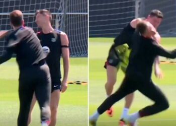 ВІДЕО. Гравець Барси ударом в щелепу завалив Левандовськи. Той помстився