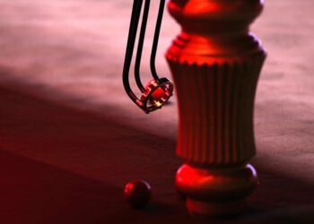 ВІДЕО. Курйоз у Шеффілді. Як китаєць у півфіналі з Ронні порвав лузу