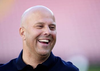 ВІДЕО. Слот відсвяткував чемпіонство АПЛ на одному з іспанських островів