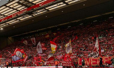 ВІДЕО. Слот відсвяткував чемпіонство АПЛ на одному з іспанських островів