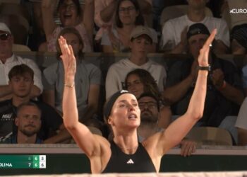 ВІДЕО. Суперудар Світоліної з бекхенду по лінії на матчболі проти Пери