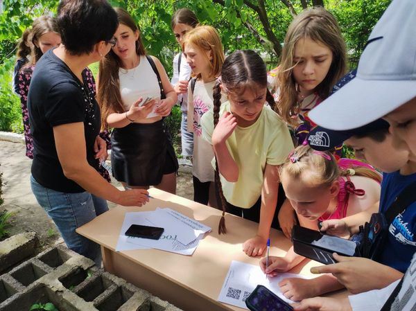 Вихованці Шосткинського ЕкоЦентру прийняли участь у цікавому квесті &ldquo;Пізнавай природу,а не знищуй&rdquo;(+фото)