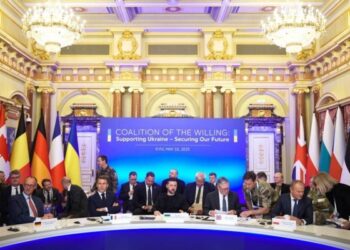 Зеленський: Путін створив фальшиве відчуття спокою заради параду 9 травня