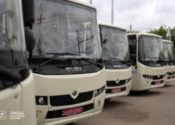 15 прикордонних громад Сумщини отримали автобуси від міжнародних партнерів