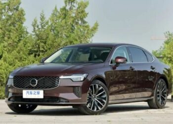 Покращений флагман: новий великий седан Volvo надходить у продаж (ФОТО)