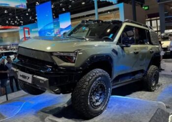 У Китаї показали брутального 700-сильного конкурента Toyota Land Cruiser (ФОТО)