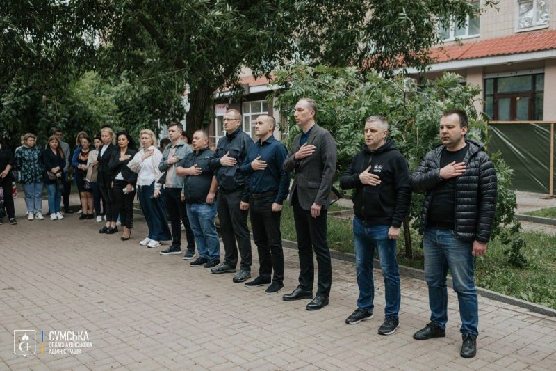 22 дзвіночки у памʼять про дітей, яких убила війна: на Сумщині провели щорічну акцію «Голоси дітей»