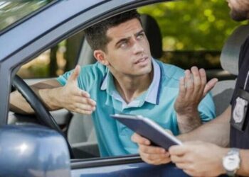 Забули права вдома: як легко уникнути штрафу і проблем з поліцією