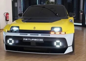 Суперпопулярний бюджетник Renault у топовому виконанні показали наживо (ФОТО)