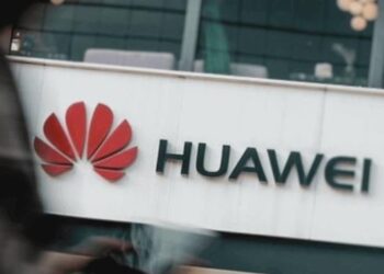Huawei запатентувала твердотільну батарею нового покоління для електрокарів
