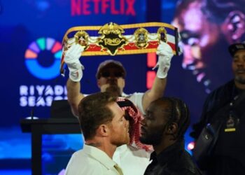 Канело і Кроуфорд обмінялися їдкими репліками