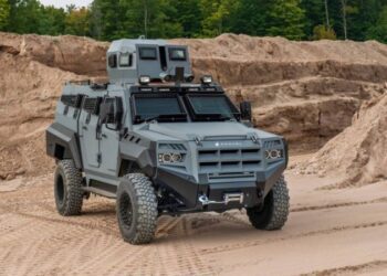 В Україні почали виробляти популярну модель іноземної бронемашини (ФОТО)