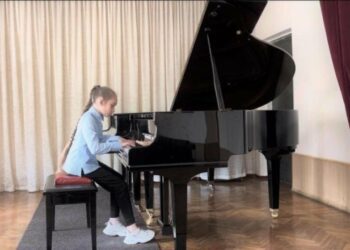 Юні піаністки з Сум вибороли перемогу на всеукраїнському конкурсі