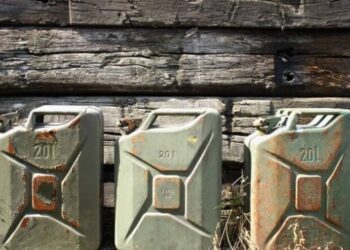 В Росії планують заборонити експорт бензину – розвідка